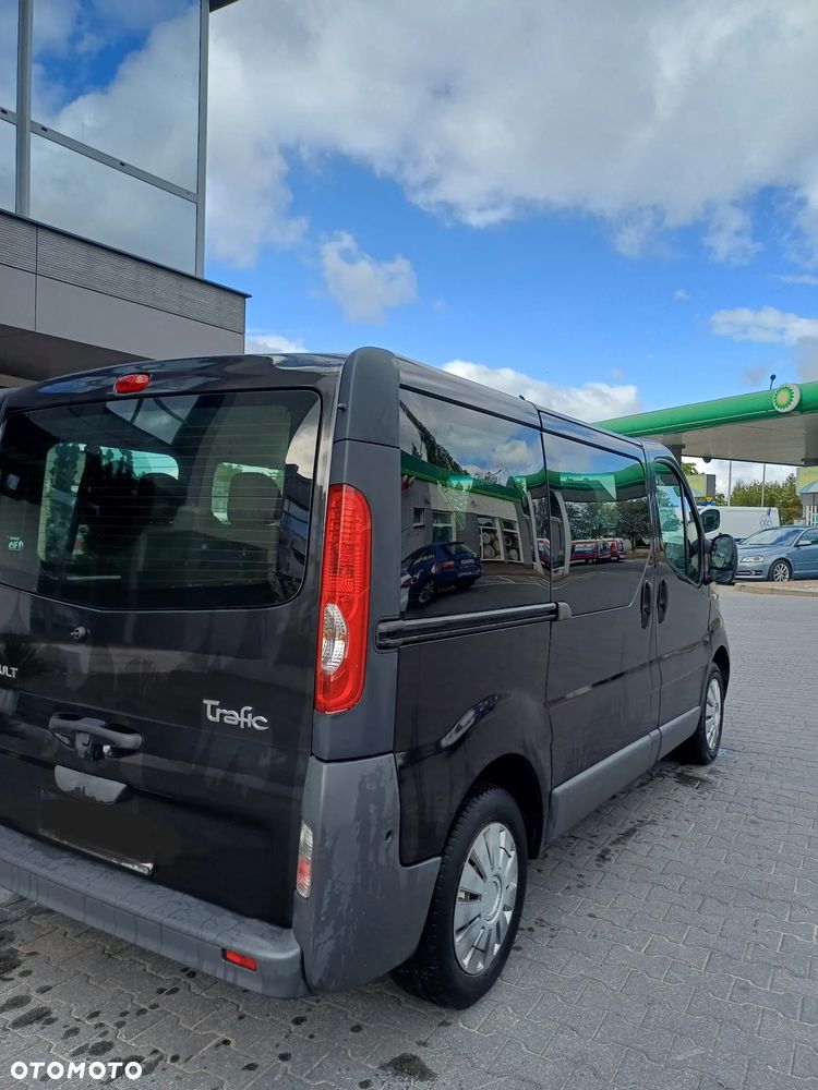 Renault Trafic 2010 photo 5