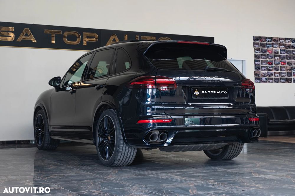 Porsche Cayenne GTS Tiptronic S - 37