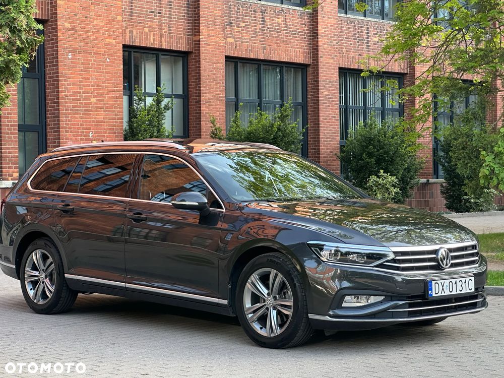 Volkswagen Passat 1.6 TDI SCR DSG Conceptline - 3
