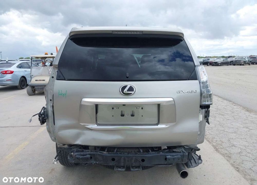 Lexus GX - 9
