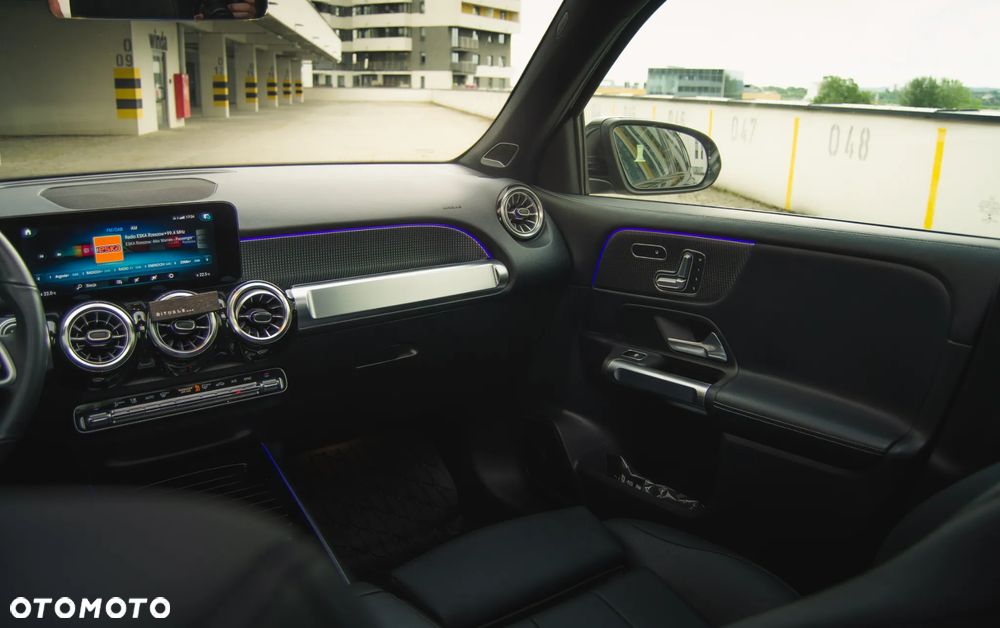 Mercedes-Benz GLB - 18