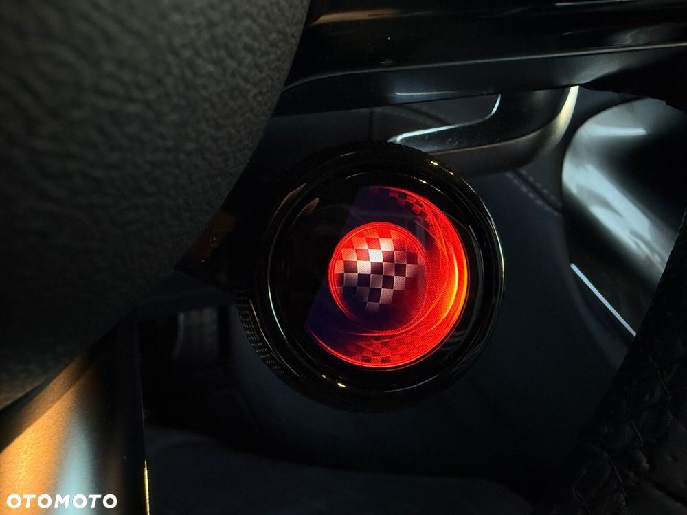 Mercedes-Benz AMG GT 55 4MATIC+ - 22