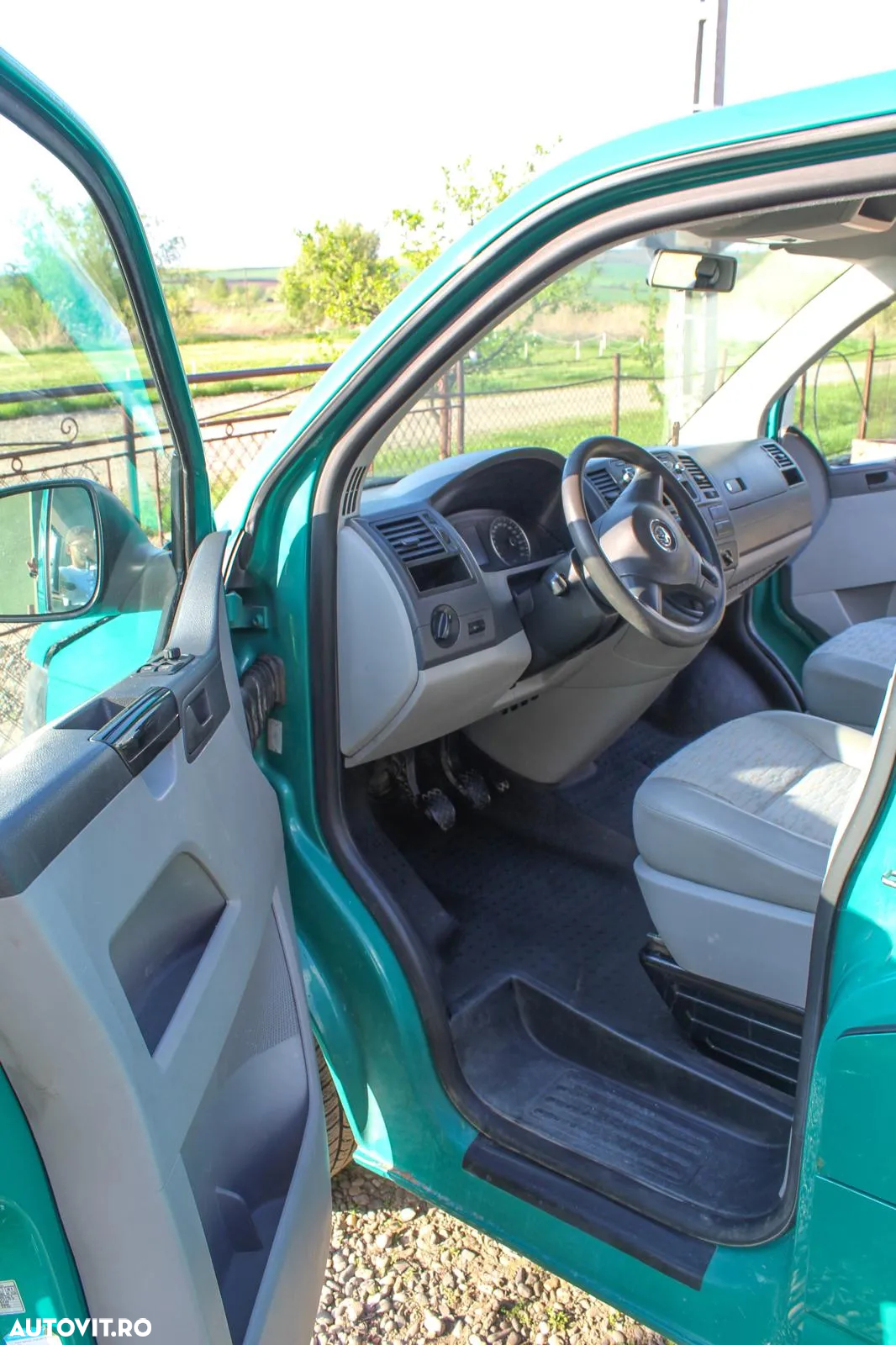 Volkswagen Transporter - 12
