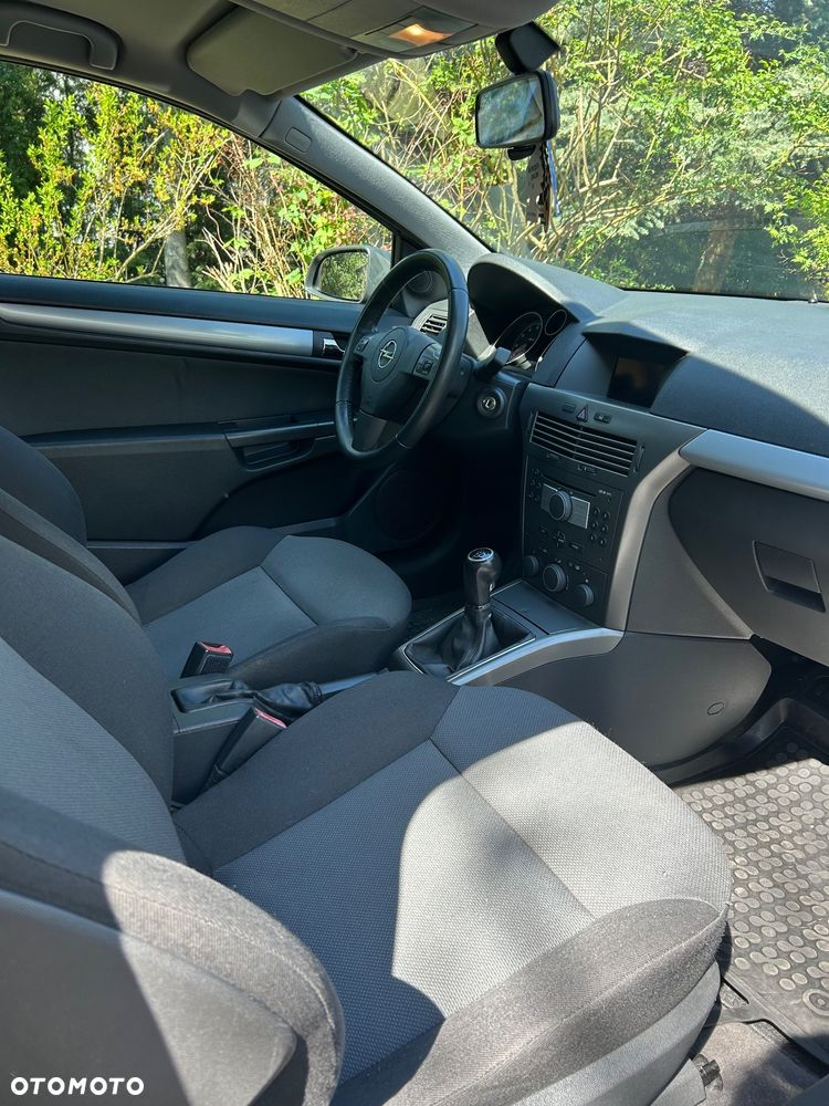Opel Astra 1.6 Enjoy - 9