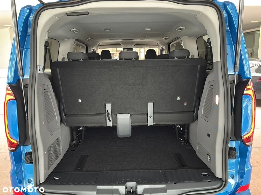 Volkswagen Caravelle - 39