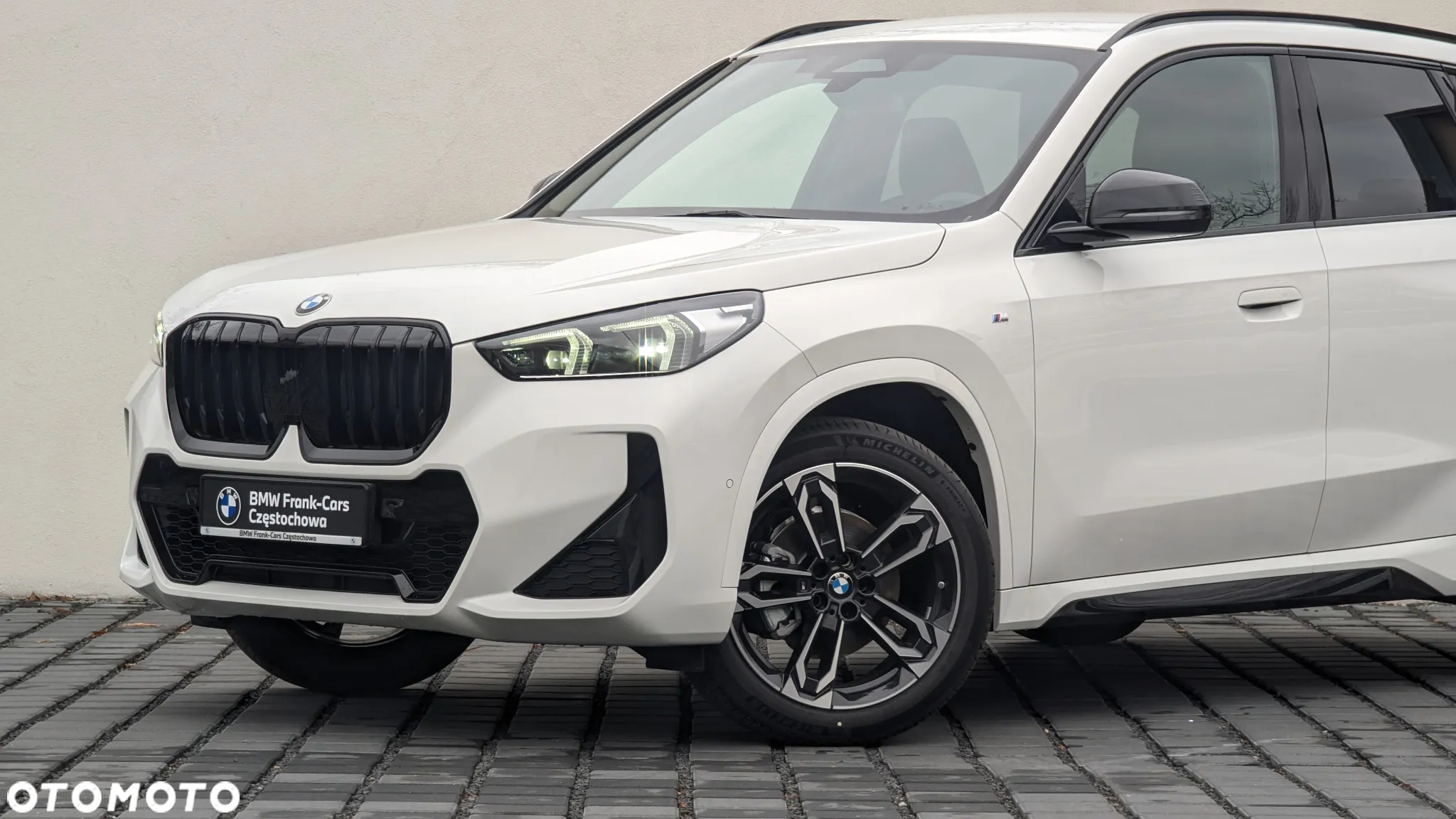 BMW iX1 xDrive30 66.5kWh M Sport - 3