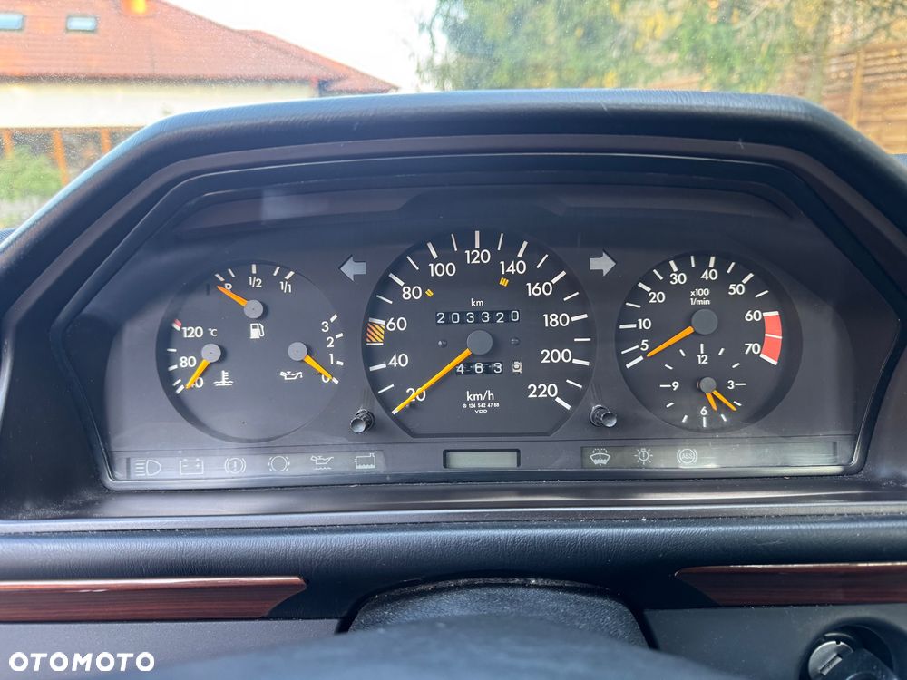Mercedes-Benz W124 (1984-1993) - 19