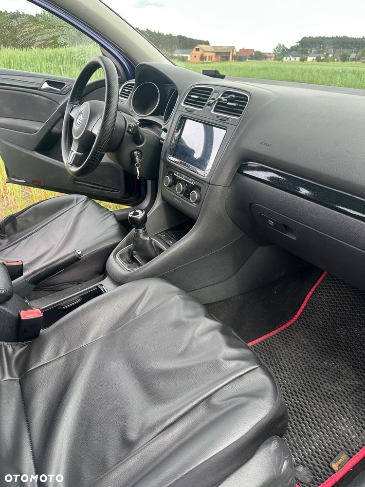 Volkswagen Golf - 12
