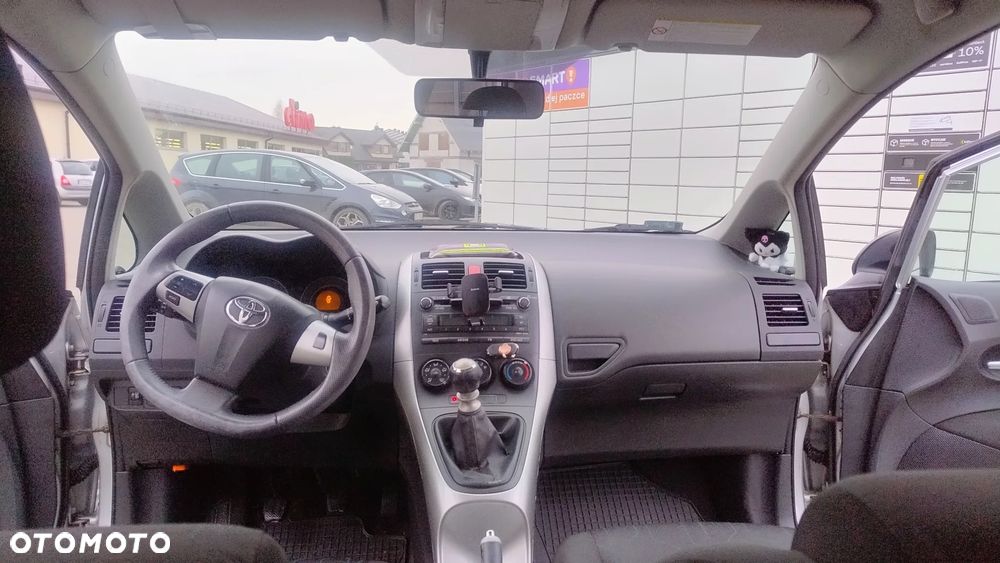 Toyota Auris 1.4 D-4D Terra EU5 - 13