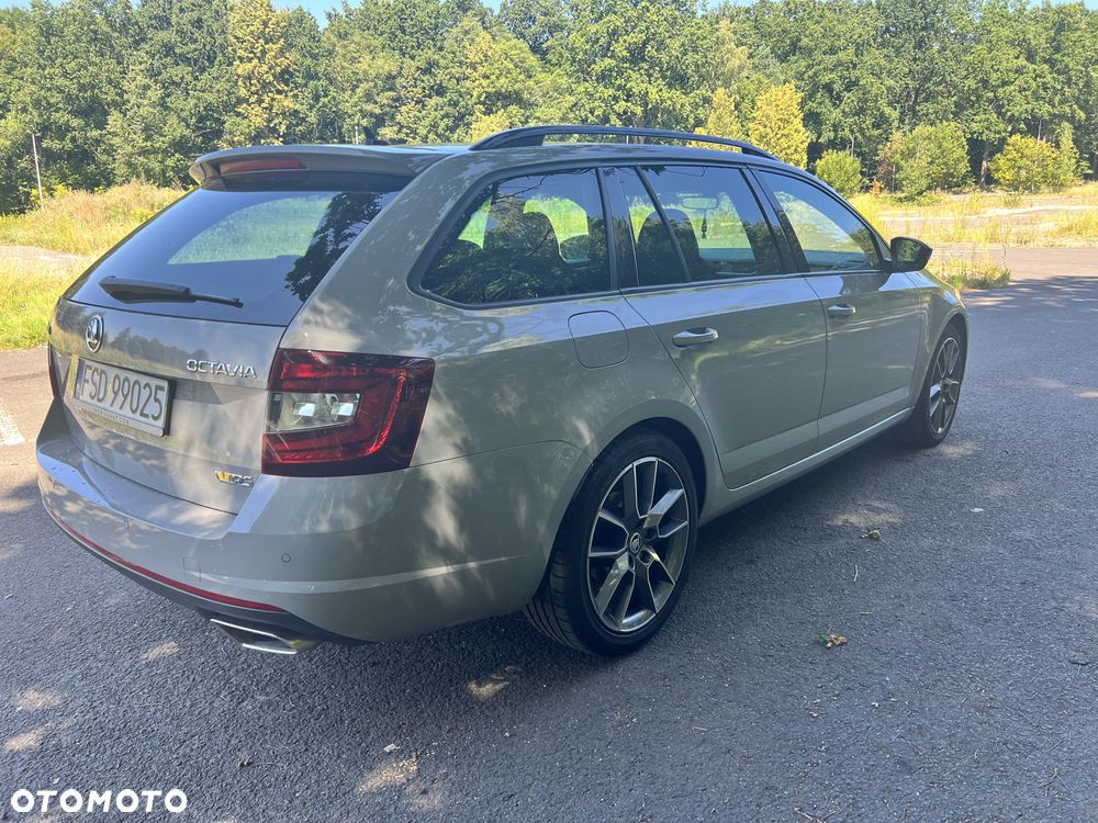 Skoda Octavia 2.0 TDI RS DSG - 7
