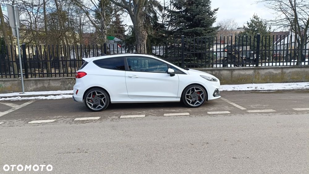 Ford Fiesta - 14