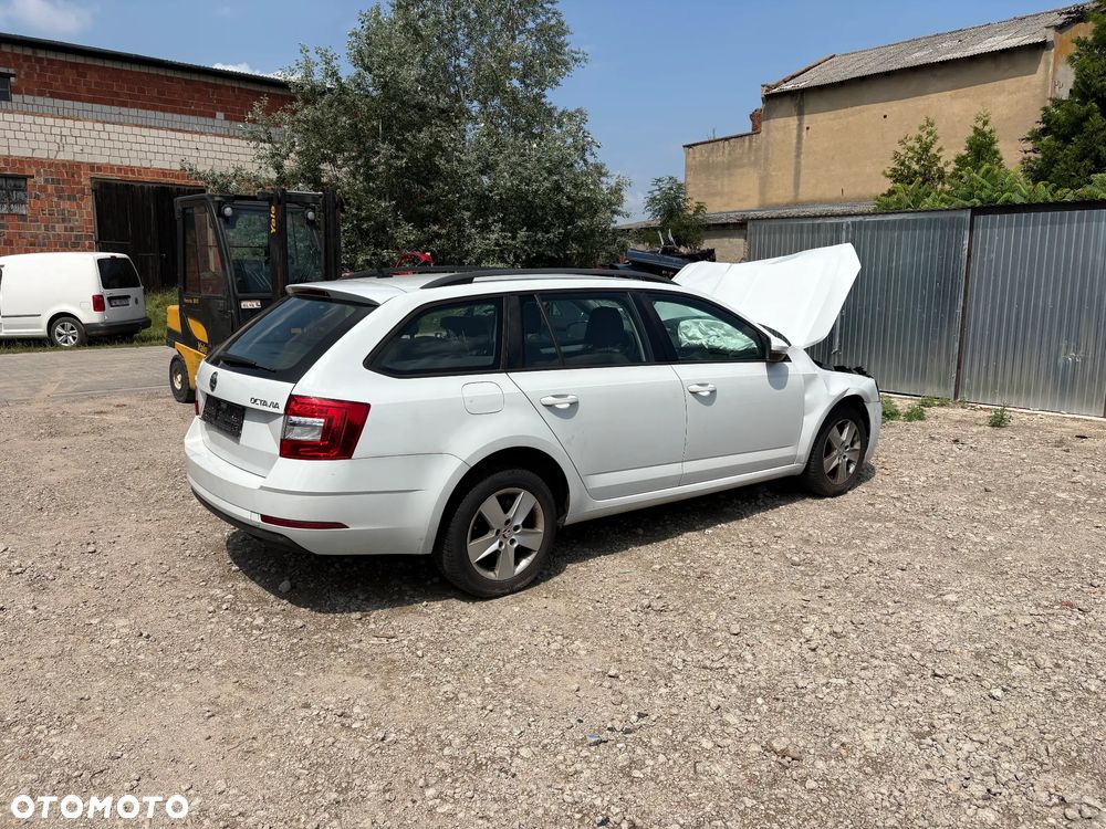 Skoda Octavia 1.5 TSI ACT DSG Ambition - 2