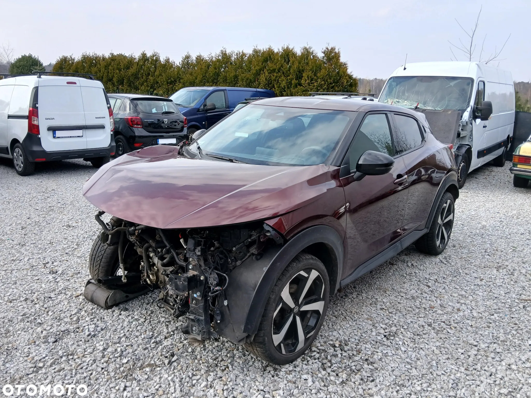 Nissan Juke 1.0 DIG-T N-Connecta DCT - 2