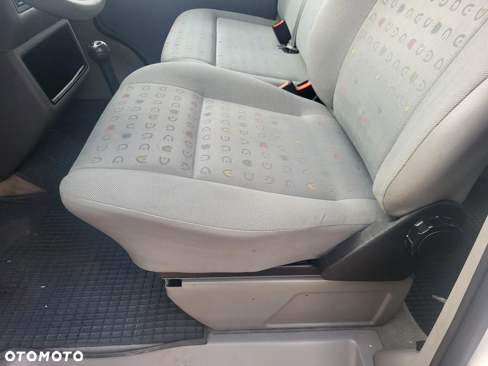 Volkswagen Caravelle TDI Basis / CL - 20