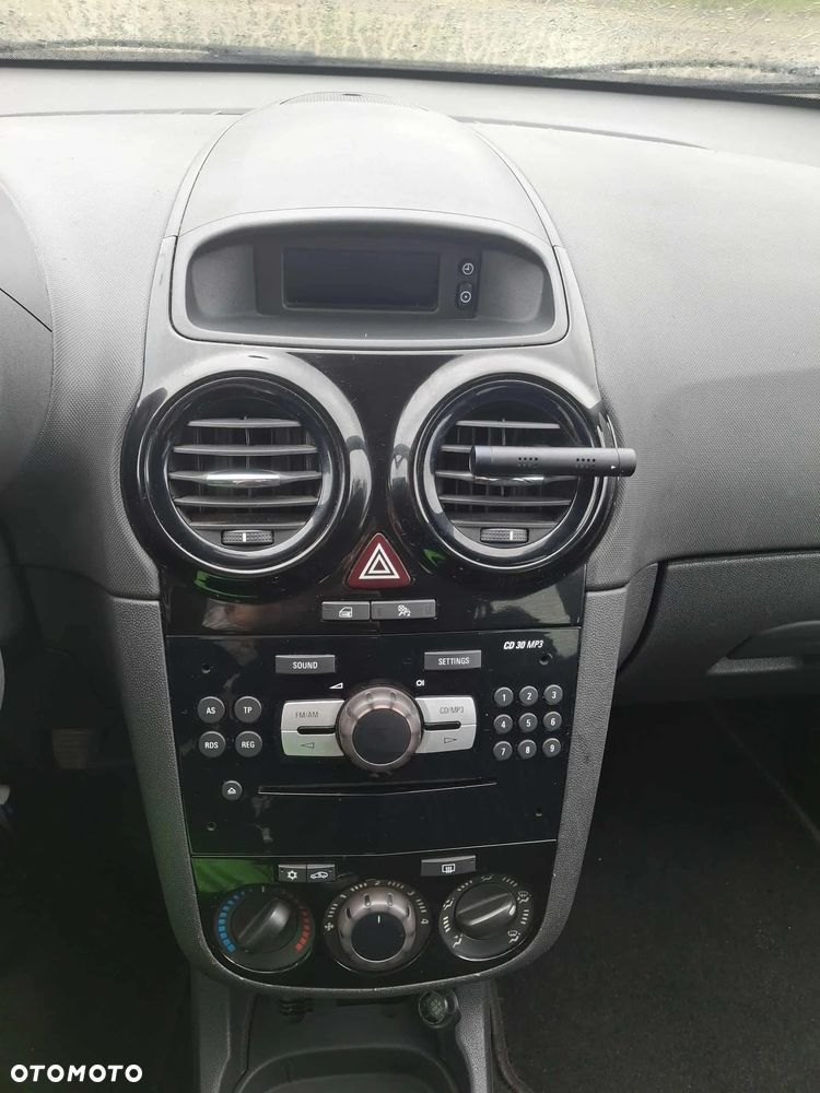 Opel Corsa 1.4 16V Color Edition - 12