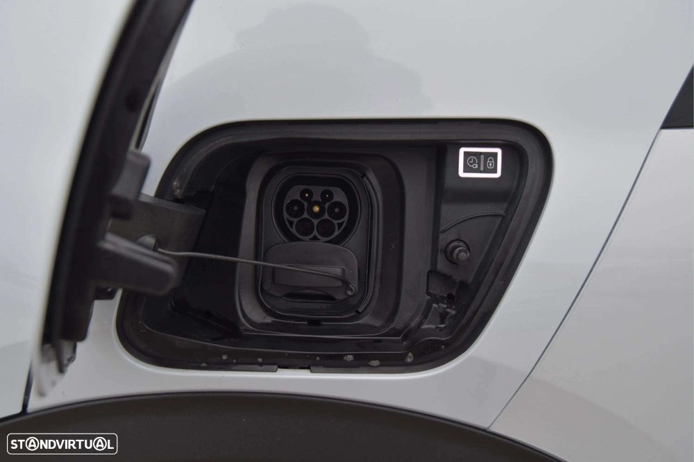 Peugeot e-2008 54 kWh Active - 13