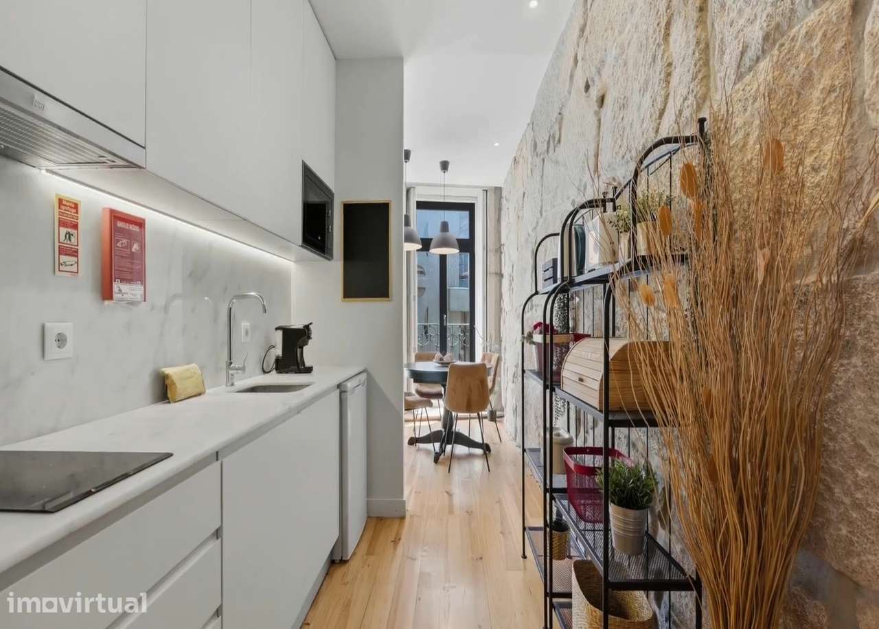 Apartamento T0 com ar condicionado em Cedofeita - Grande imagem: 2/11