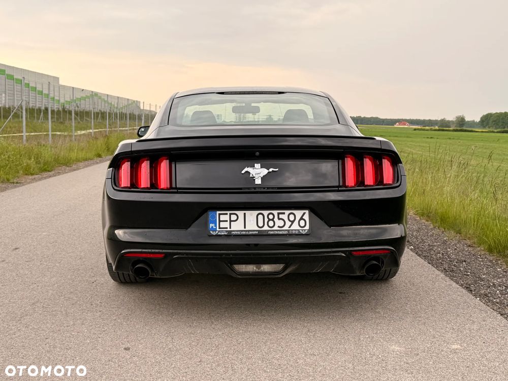 Ford Mustang 3.7 V6 Premium - 7