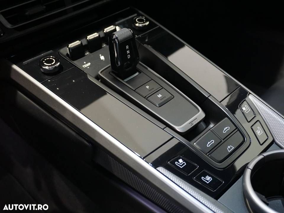 Porsche 911 Carrera Cabriolet PDK - 17