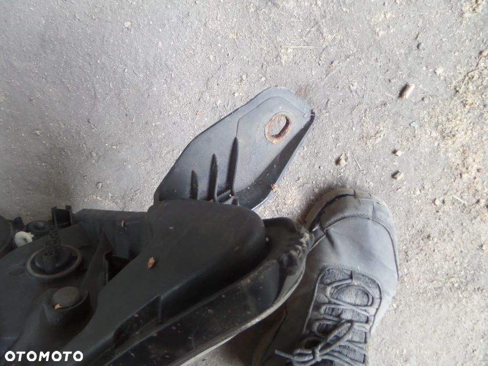 11498. Lampa lewy przód Iveco Daily 14- Europa - 2