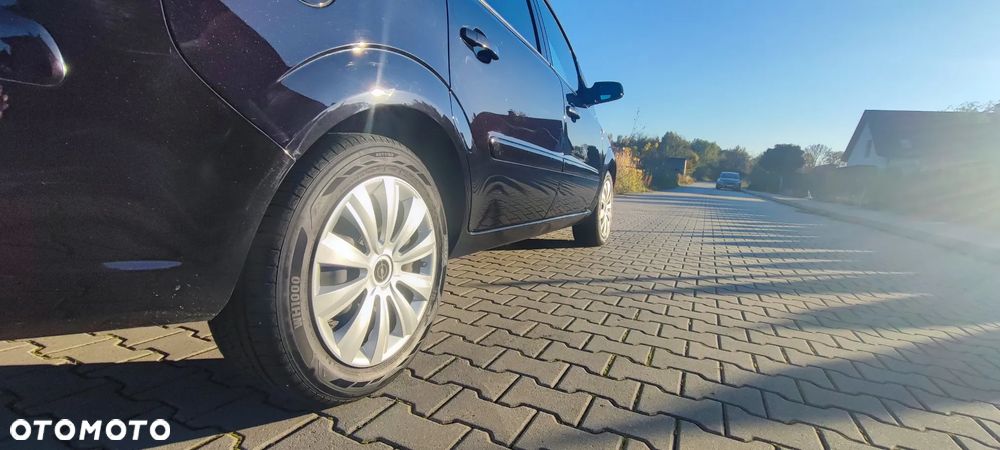 Opel Zafira 1.6 Cosmo - 8