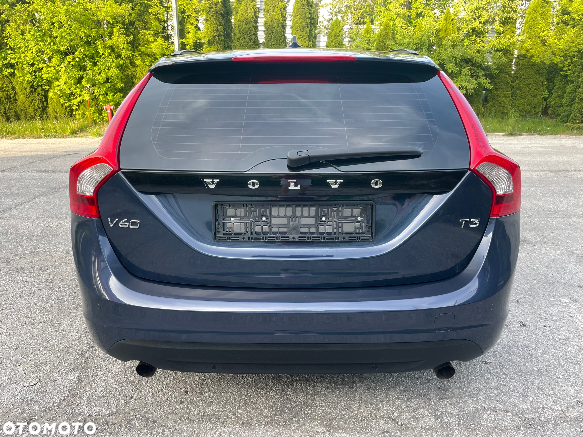 Volvo V60 T3 Momentum - 27
