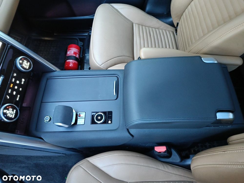 Land Rover Discovery - 34