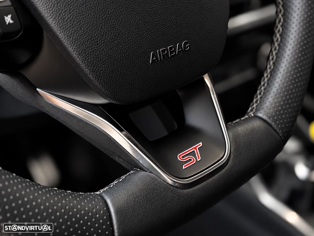 Ford Fiesta 1.5 EcoBoost S&S ST X - 36