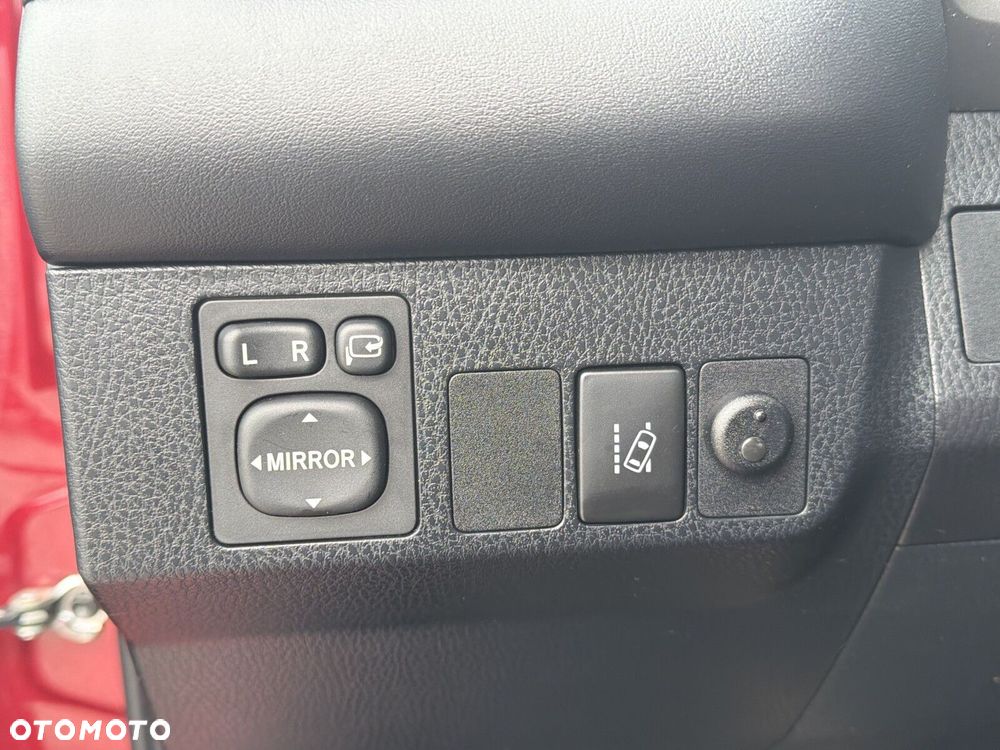 Toyota RAV4 - 18