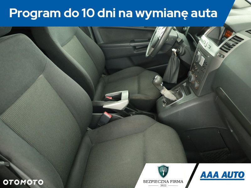 Opel Zafira - 9