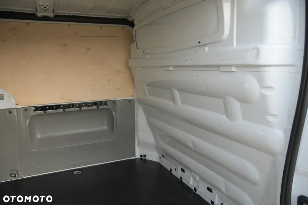 Renault TRAFIC 2.0 DCI 115KM * LONG * NAVI * PERFEKCYJNY STAN! - 16