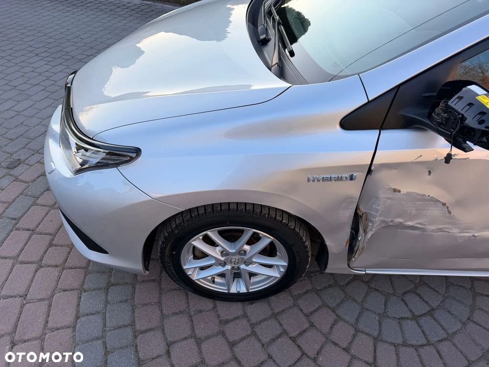 Toyota Auris Hybrid 135 Prestige - 8