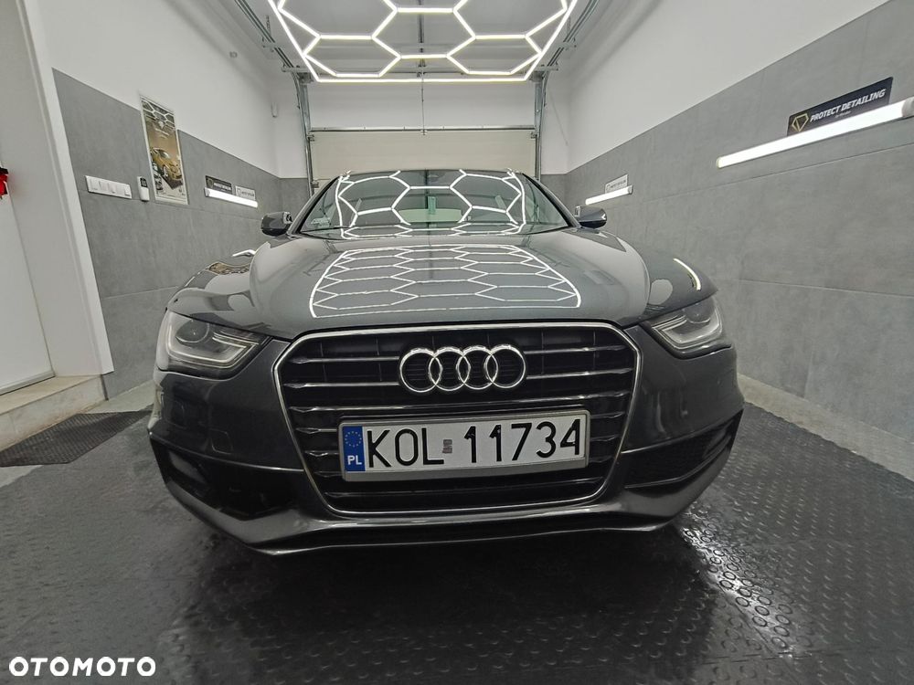 Audi A4 Avant 2.0 TDI Quattro Line S tronic - 6