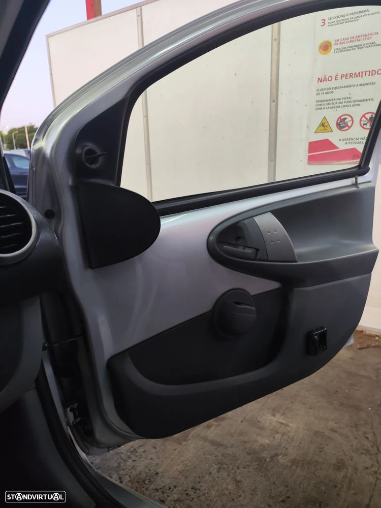 Citroën C1 1.4 HDi SX - 11