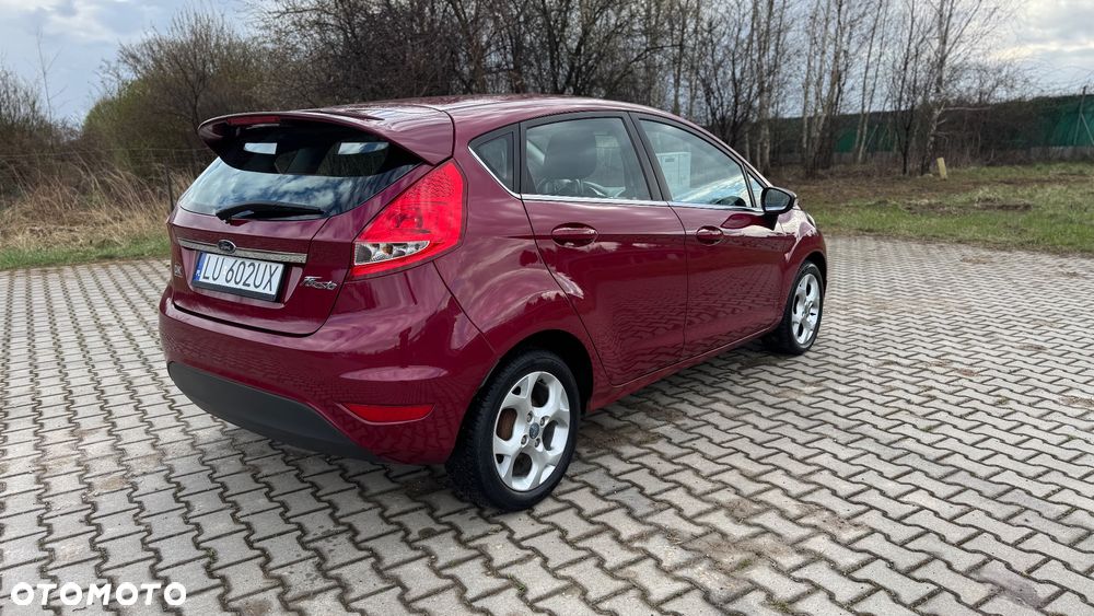 Ford Fiesta 1.4 Autom Champions Edition - 6