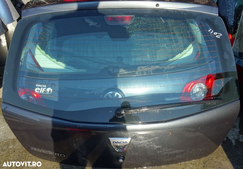Haion Dacia Sandero din 2011 complet - 1
