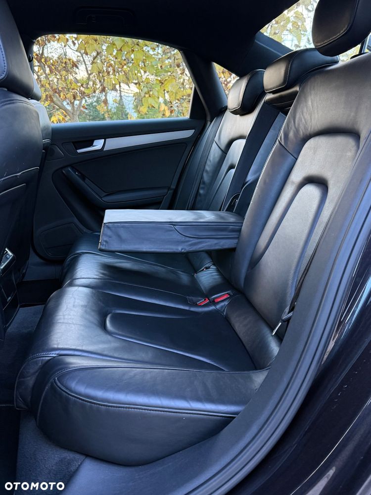 Audi A4 Avant 2.0 TDI DPF S line Sportpaket - 13