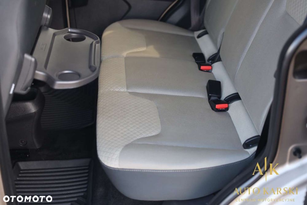 Ford Tourneo Courier - 33