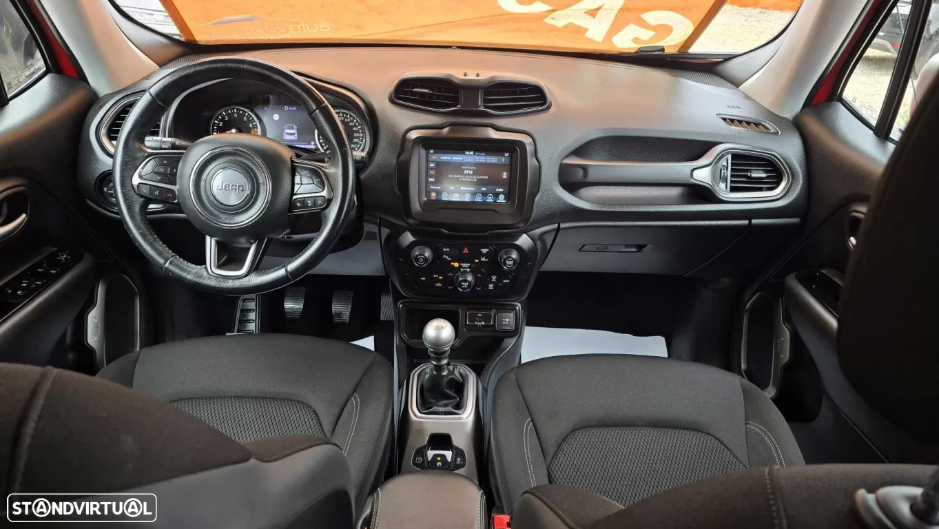 Jeep Renegade 1.0 T Limited - 17