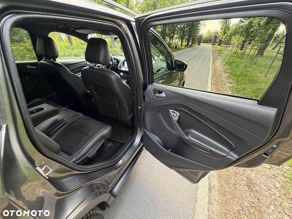 Ford Kuga - 29