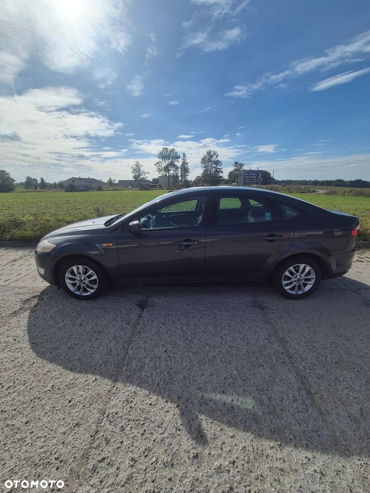 Ford Mondeo 1.8 TDCi Ambiente - 3