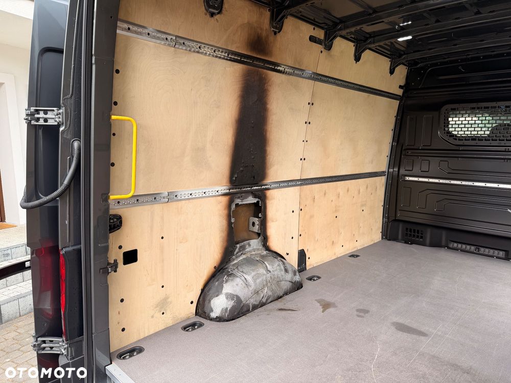 Volkswagen Crafter - 23