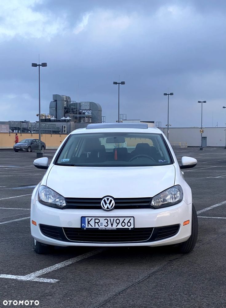 Volkswagen Golf - 2