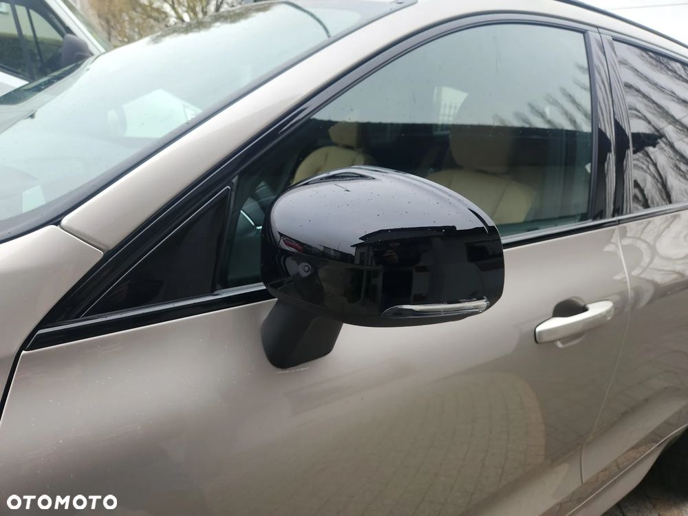 Volvo XC 60 B4 D AWD Ultimate Dark - 10