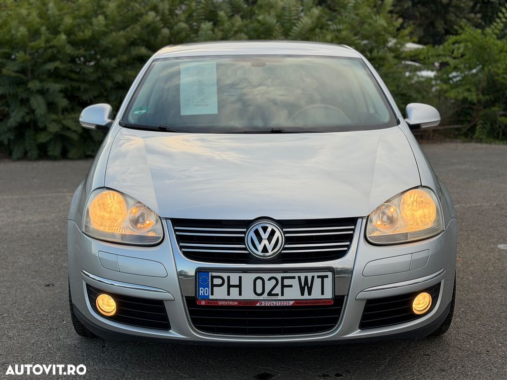 Volkswagen Jetta 2.0 TDI Comfortline - 9