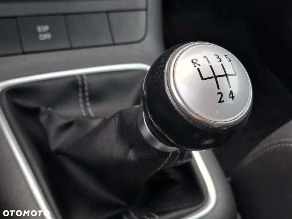 Volkswagen Golf Plus 1.9 TDI DPF Trendline - 36