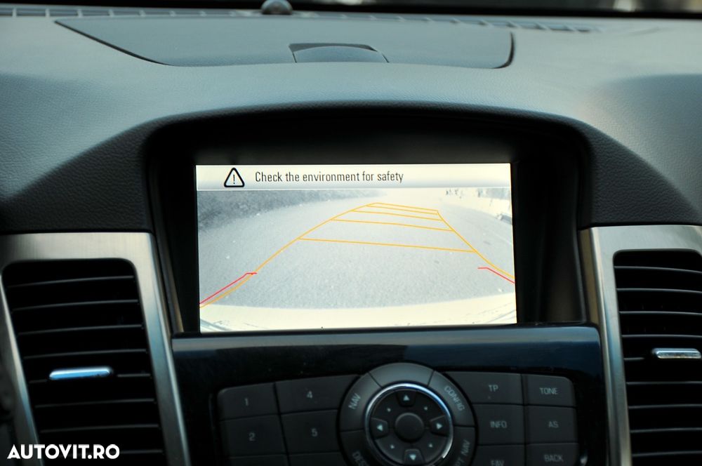 Chevrolet Cruze 1.4 Turbo LTZ - 21