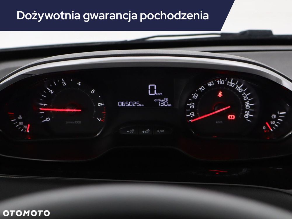 Peugeot 208 - 13
