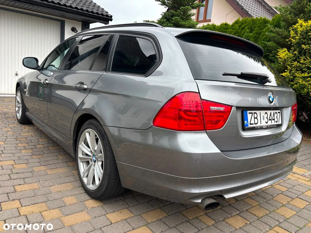 BMW Seria 3 318i - 10