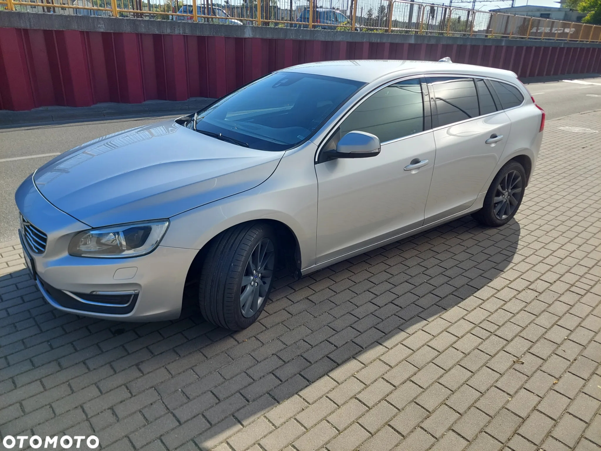 Volvo V60 D4 AWD Drive-E Summum - 5